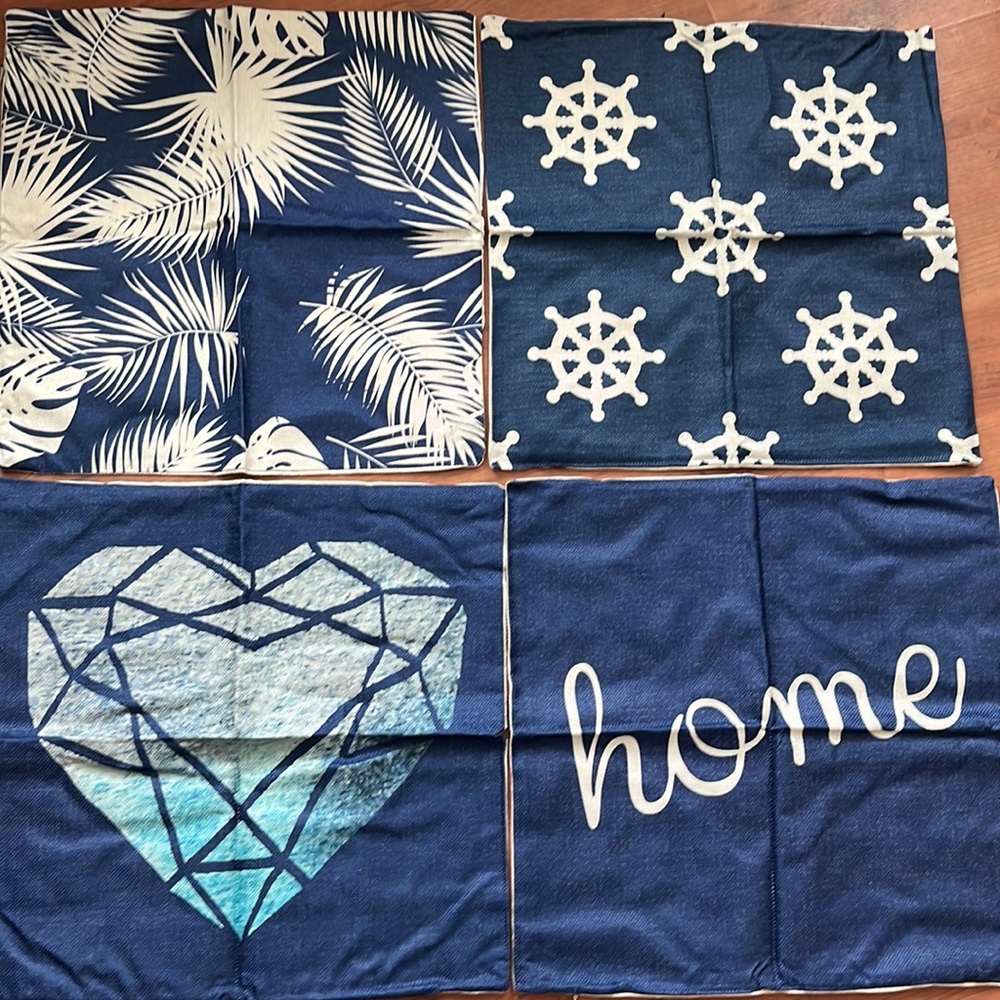 NWT set of 4 Blue & White Accent Pillow Covers